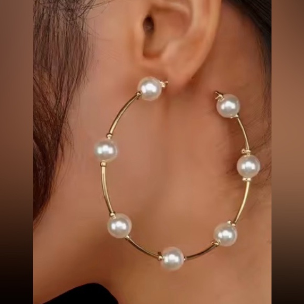 Faux pearl fashion Circle hoops earrings - Picture 7 of 7